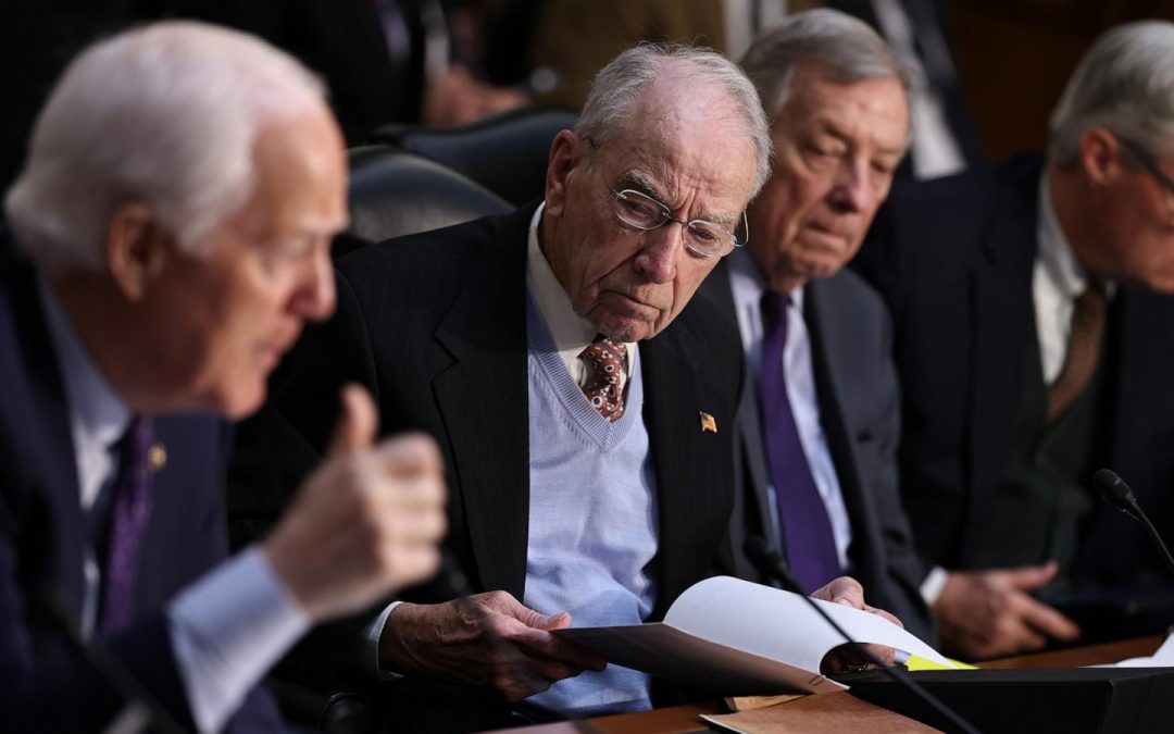 Senate Republican lunch erupts in cheers after Trump announces pause on some tariffs