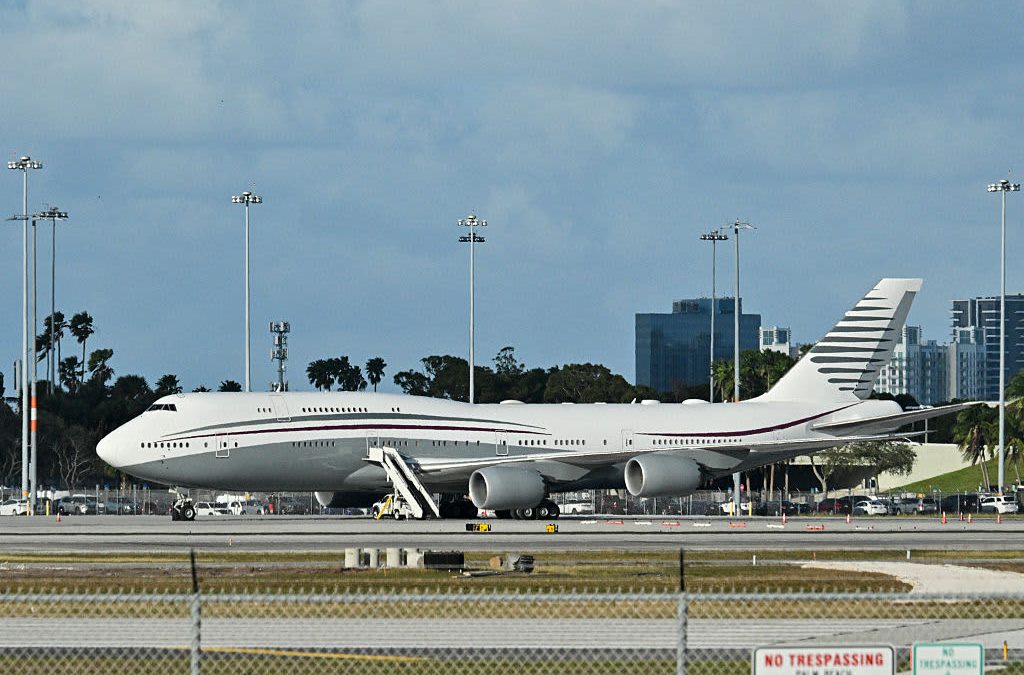Trump administration formally accepts gift jet from Qatar