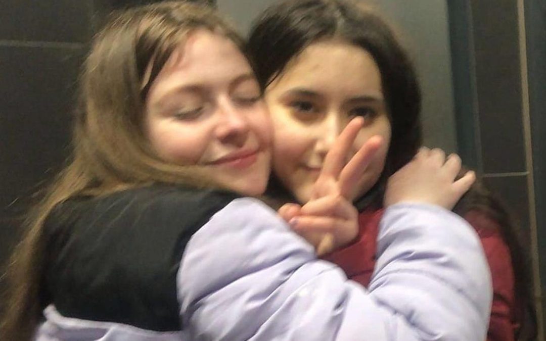 High School Best Friends Were Laid Next to Each Other ‘Holding Hands’ After Being Killed in Car Crash on Way to Prom: Report