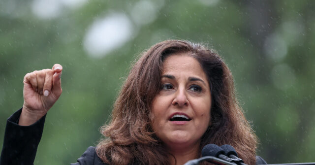 Former Biden Aide Does Not Know Who Ordered President Autopen Signatures