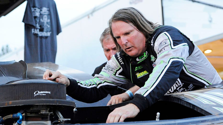 NTSB rules dirt track racing legend Scott Bloomquist’s plane crash death as ‘act of suicide’