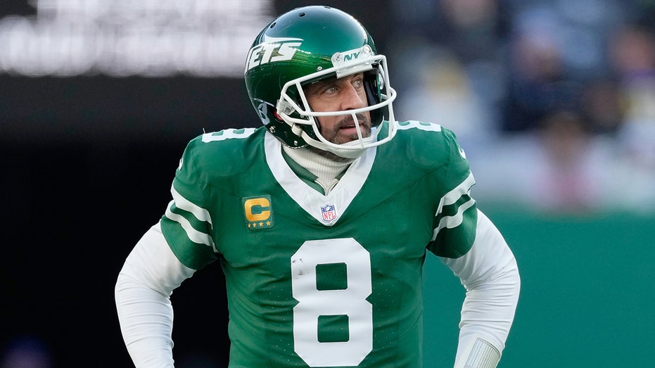 Skip Bayless unleashes on Steelers for bringing in ‘blame-deflecting diva’ Aaron Rodgers