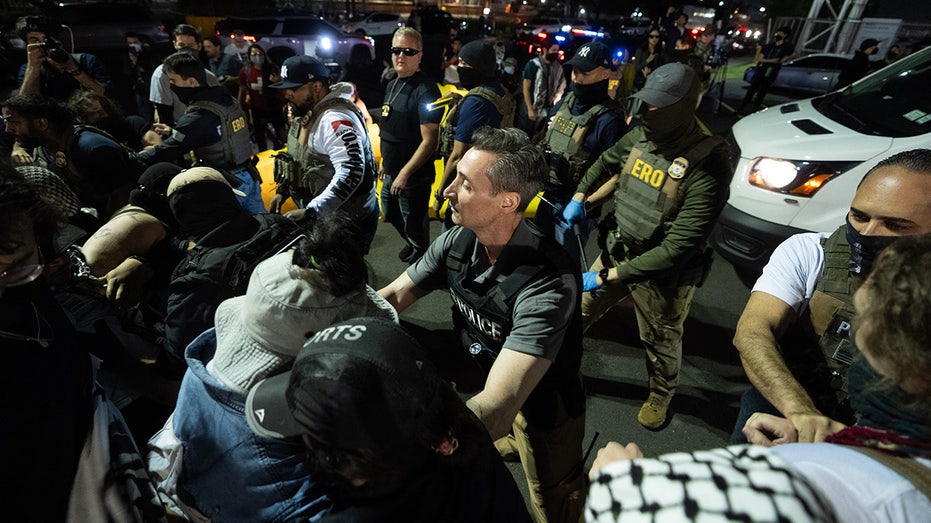 4 migrants escape from Newark ICE detention facility, DHS official confirms