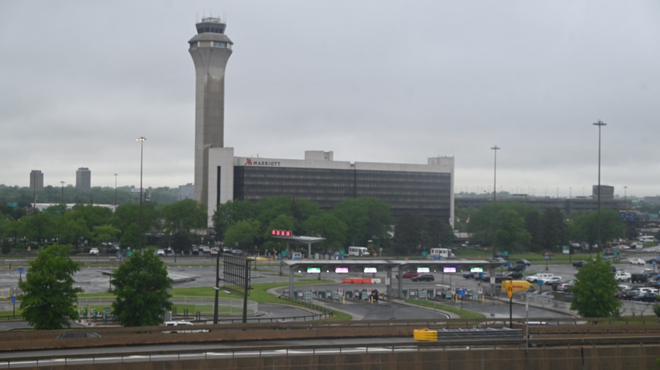 Former air traffic controller: Our air traffic system is being held together with eBay parts