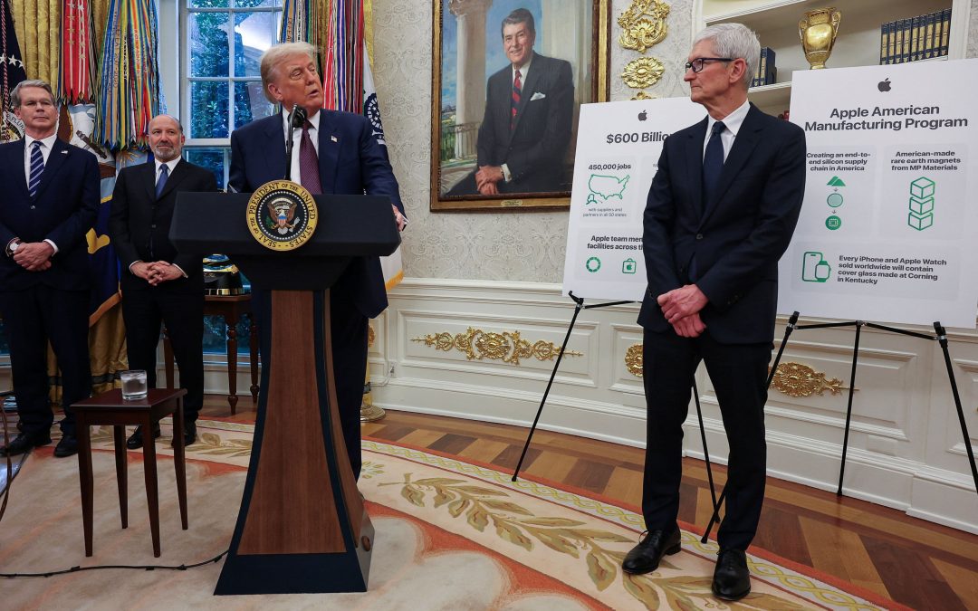 Apple and Trump detail $100 billion U.S. spending expansion, including $2.5 billion for an iPhone glass factory