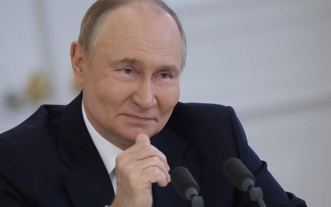 Putin wants a photo op with Trump and a sanctions delay, says EU foreign policy chief