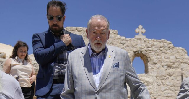 Exclusive – Huckabee: Christians Doubting Israel ‘Come Out of Weak Churches’