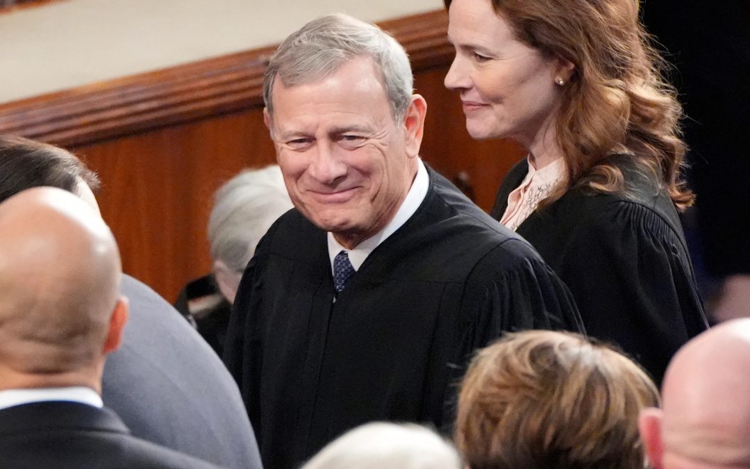 Chief justice lets Trump remove member of Federal Trade Commission for now