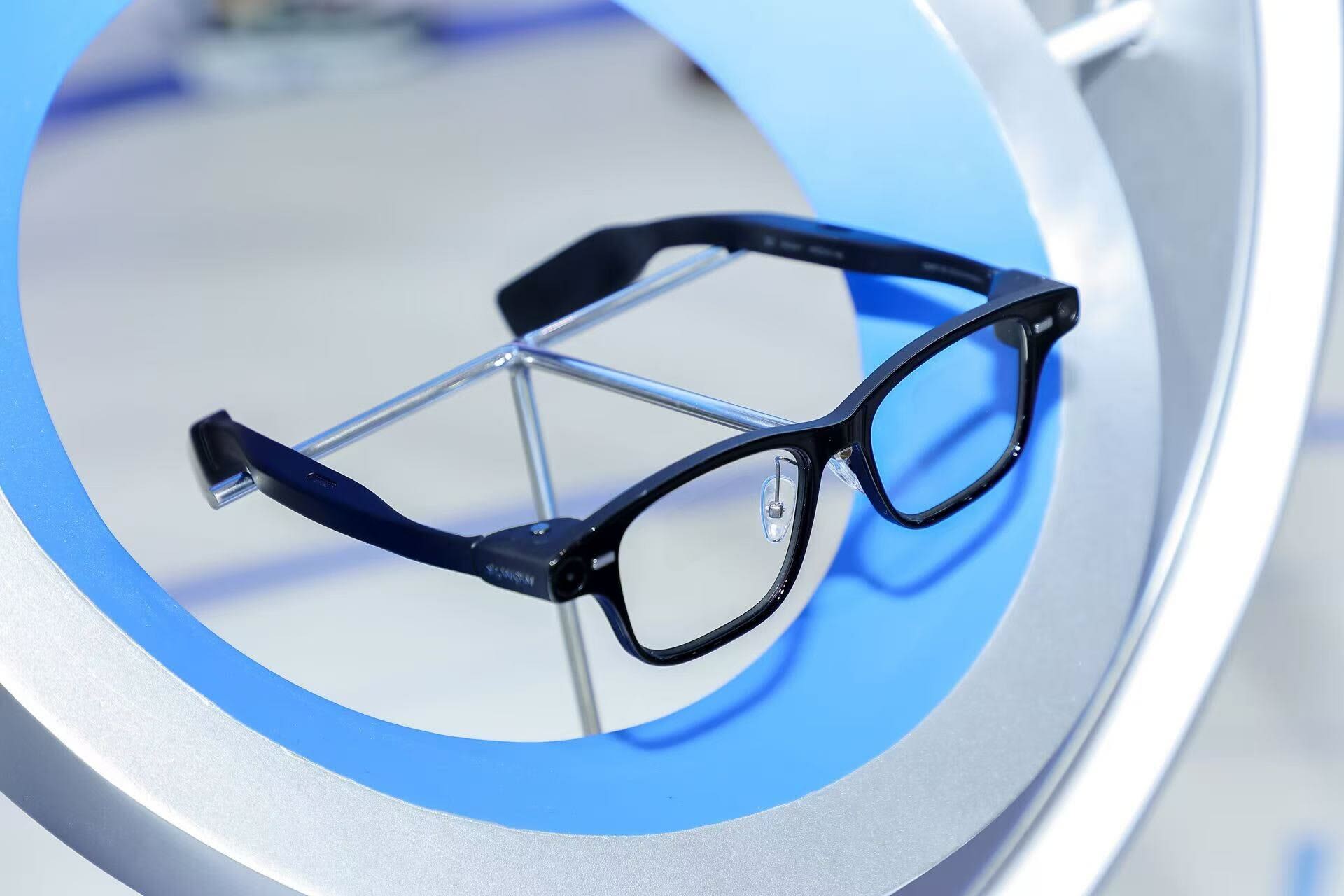 Alibaba prices AI glasses at $660 to rival Meta and launches ChatGPT challenger