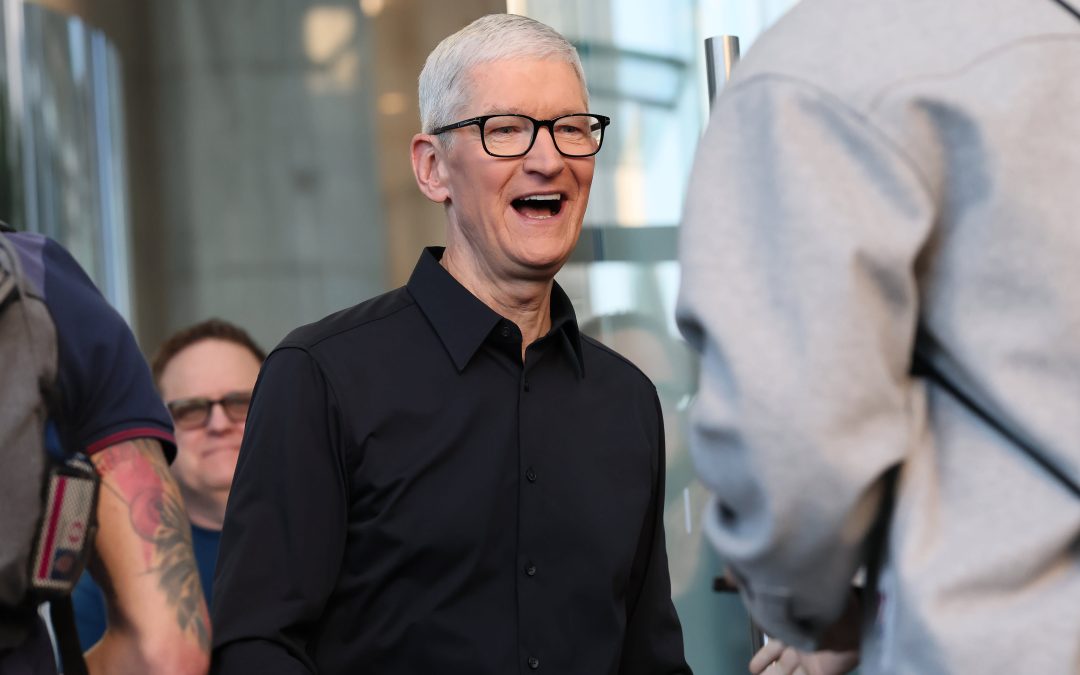 Apple crosses $4 trillion market cap for the first time