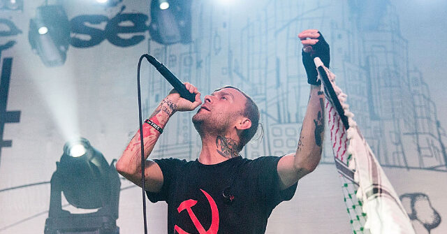 Avril Lavigne, Blink-182, Weezer Among Rockers at Politically Charged Las Vegas Concert: ‘Destroy American Fascism’