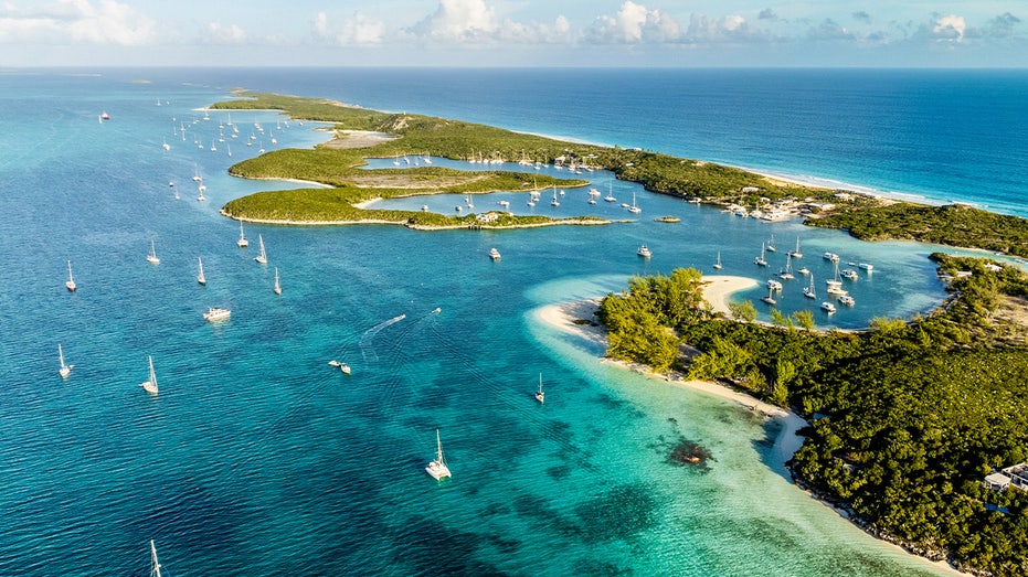 Eight Americans arrested in Bahamas after authorities discover ‘high-powered weapons’ cache, ammunition