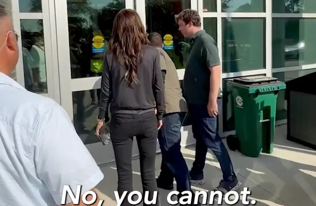 ‘No, You Cannot!’ Kristi Noem Denied Bathroom Access at Illinois Government Building