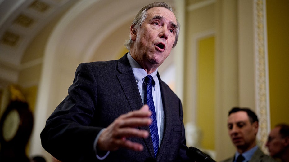 Merkley nearly breaks Booker’s filibuster record, wins his praise for fighting ‘Trump’s authoritarian tactics’
