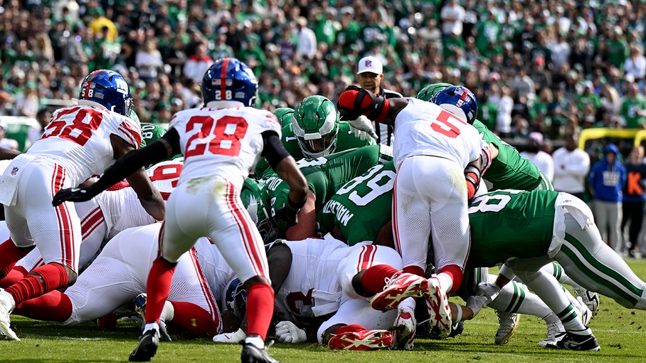 Eagles great Jason Kelce says the difficulty of officiating the tush push would ‘be a reason to ban it’