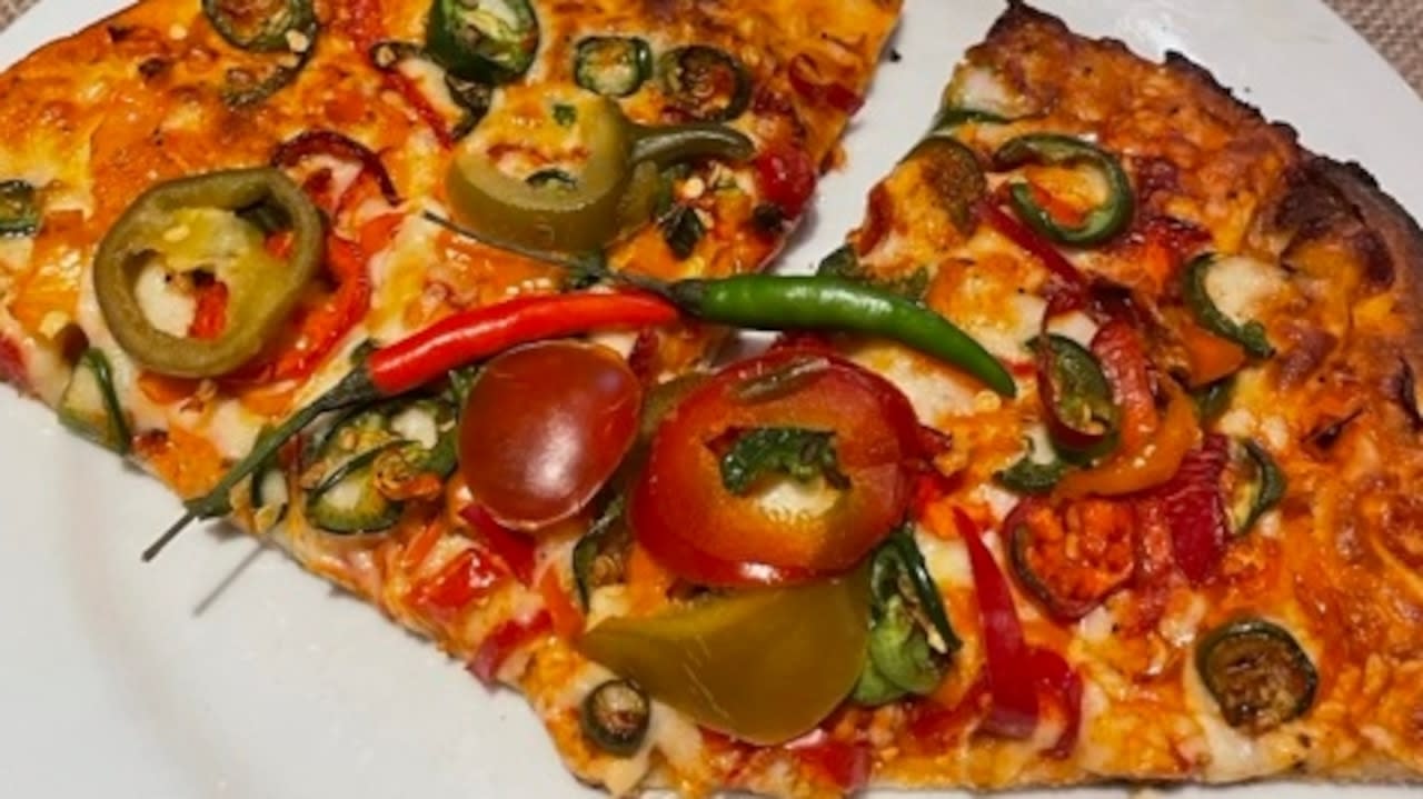 More than 1,200 to be laid off as pizza chain scrambles to keep restaurants open