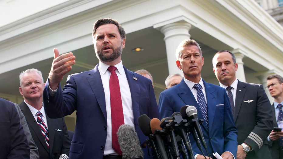 Vance pleads for ‘five reasonable Democrats’ to step up, end government ‘hostage’ situation amid aviation woes