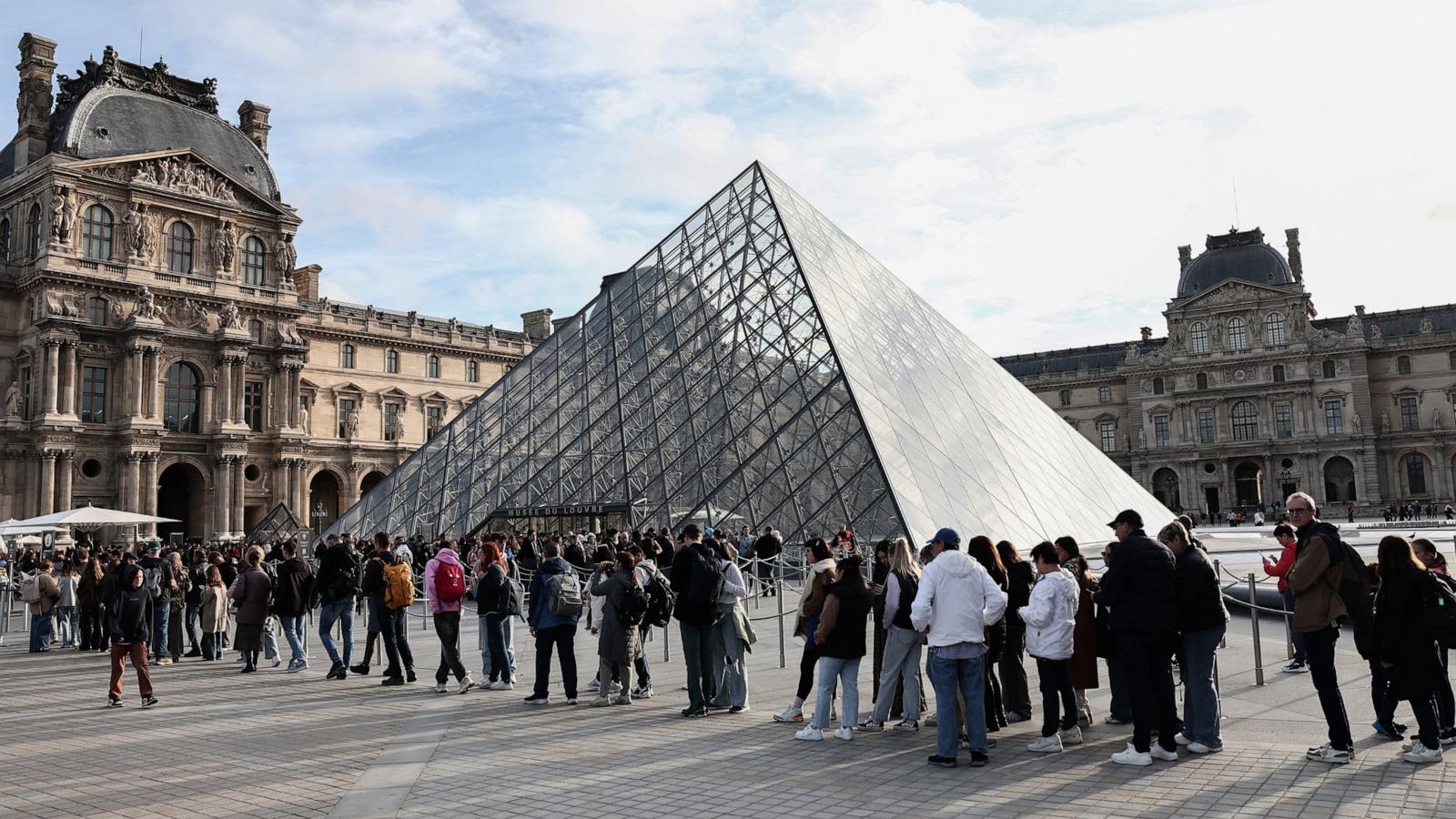 Intense manhunt for Louvre suspects continues after DNA found in helmet and glove