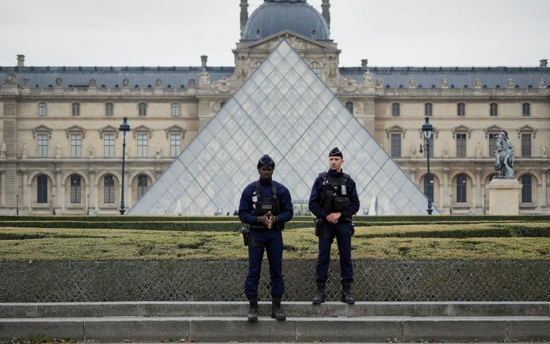 French police arrest 2 Louvre jewel heist suspects amid manhunt