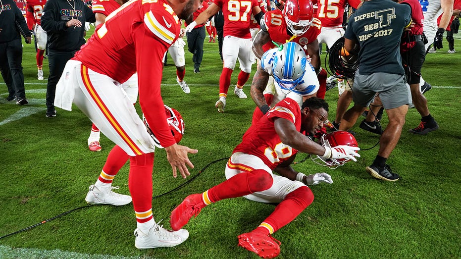 Lions’ Brian Branch snubs Patrick Mahomes after loss, sparks brawl with Chiefs wide receiver