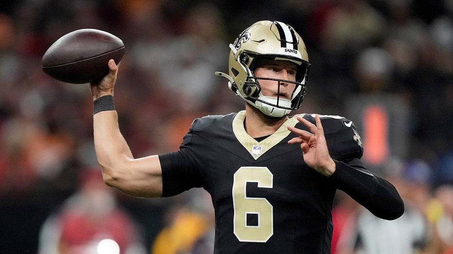Saints bench quarterback Spencer Rattler for rookie Tyler Shough amid slow start to season