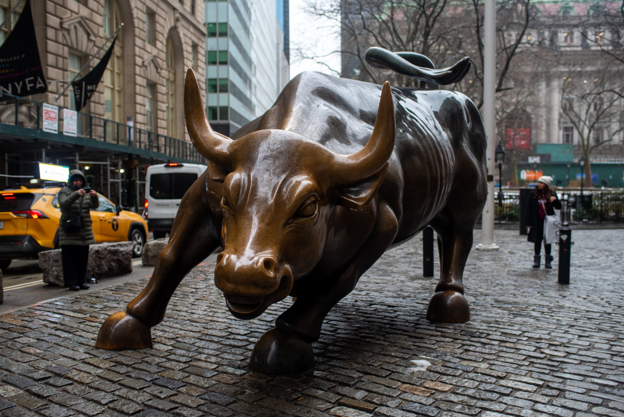 Too early to bet against AI trade, State Street suggests