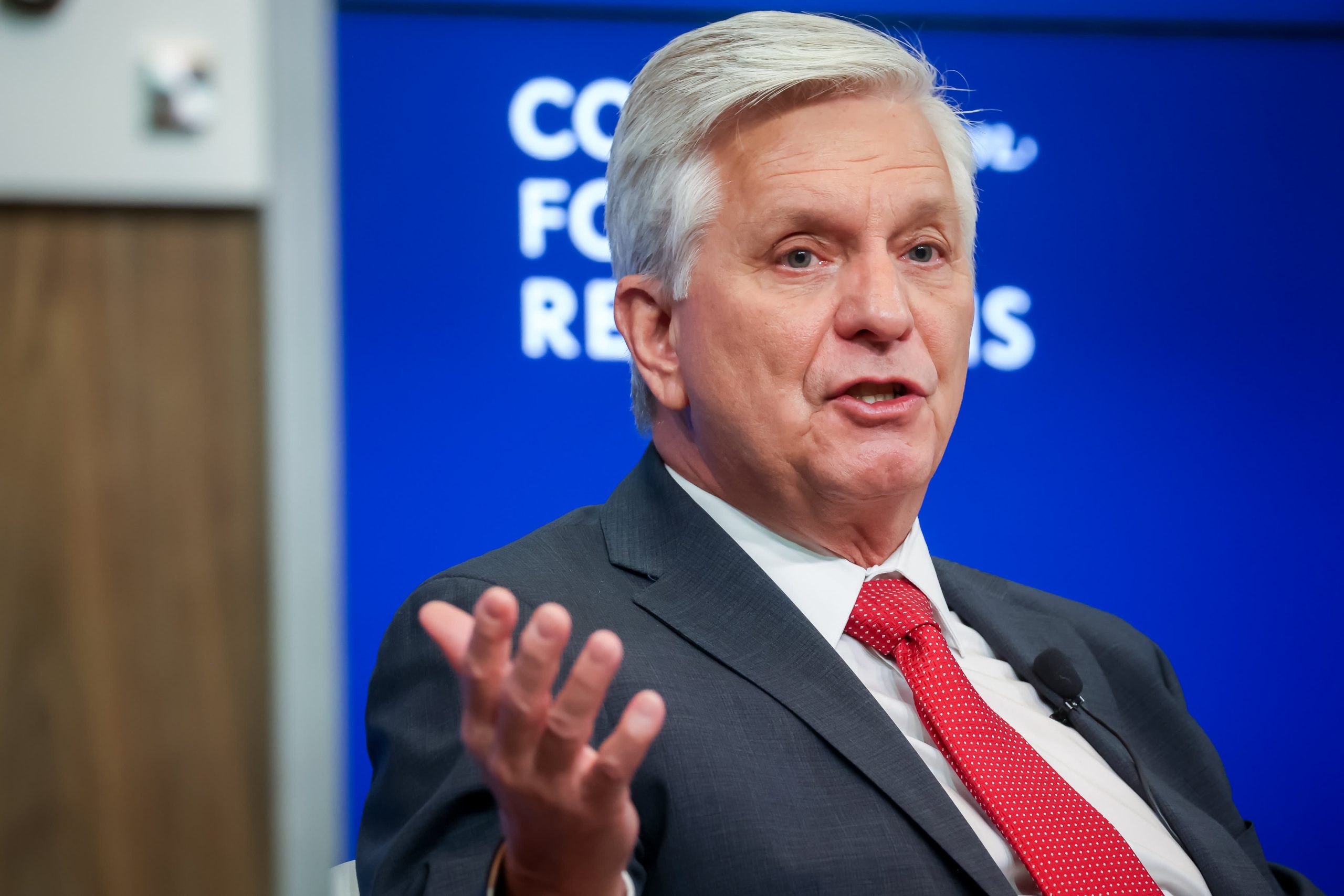 Fed Governor Waller backs December rate cut as support for weakening labor market