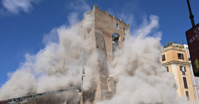 One Killed in Collapse of Medieval Tower in Rome’s Imperial Forum