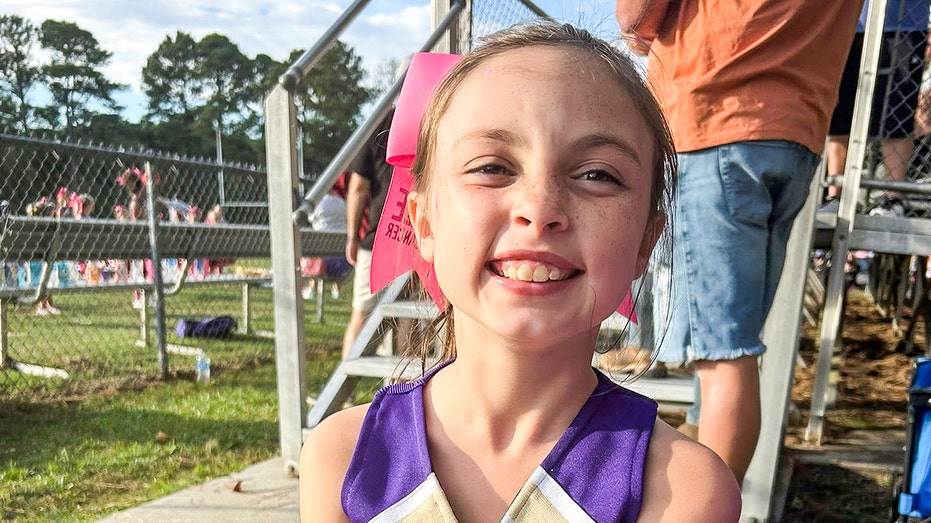 Alabama teen punches dog to save 9-year-old girl from mauling