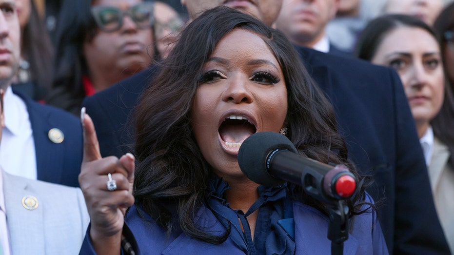 Jasmine Crockett gets strong endorsement for her ‘phenomenal’ messaging ability for Democrats