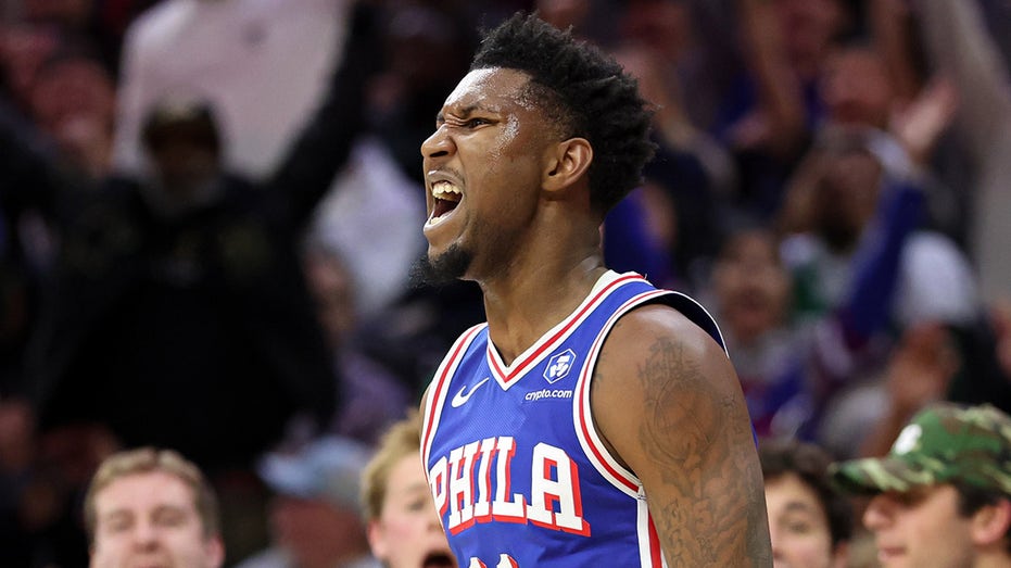 76ers player’s mom playfully scolds son for emphatic outburst after big shot