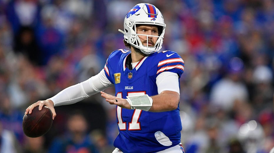 Bills’ Josh Allen gets blunt message from Chiefs coach after win