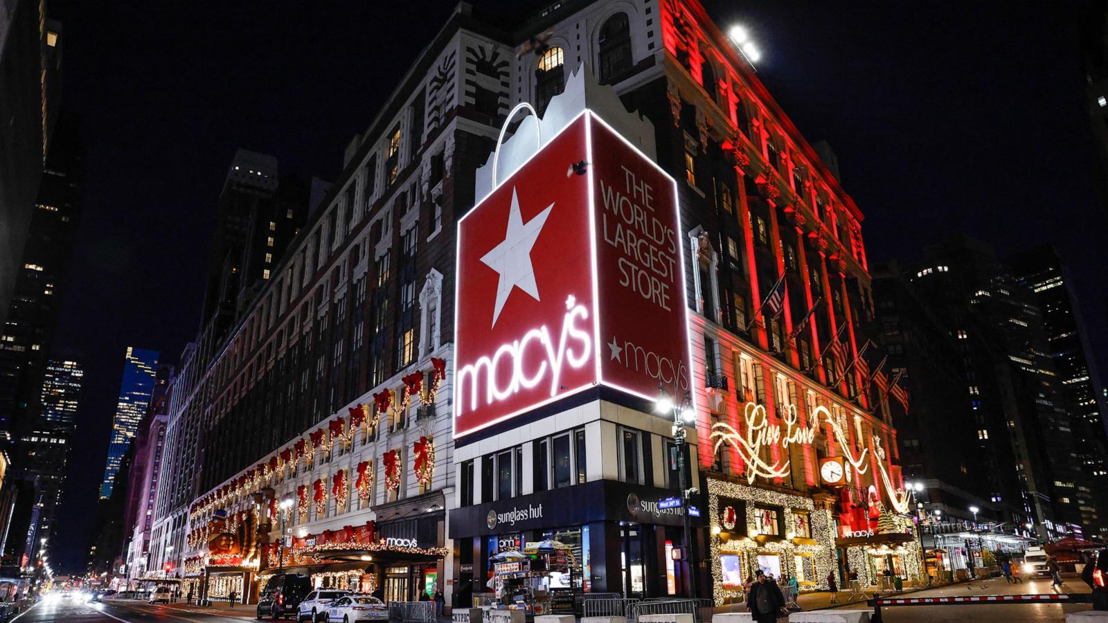 New York tourist stabbed while changing baby’s diaper in Macy’s restroom: Police