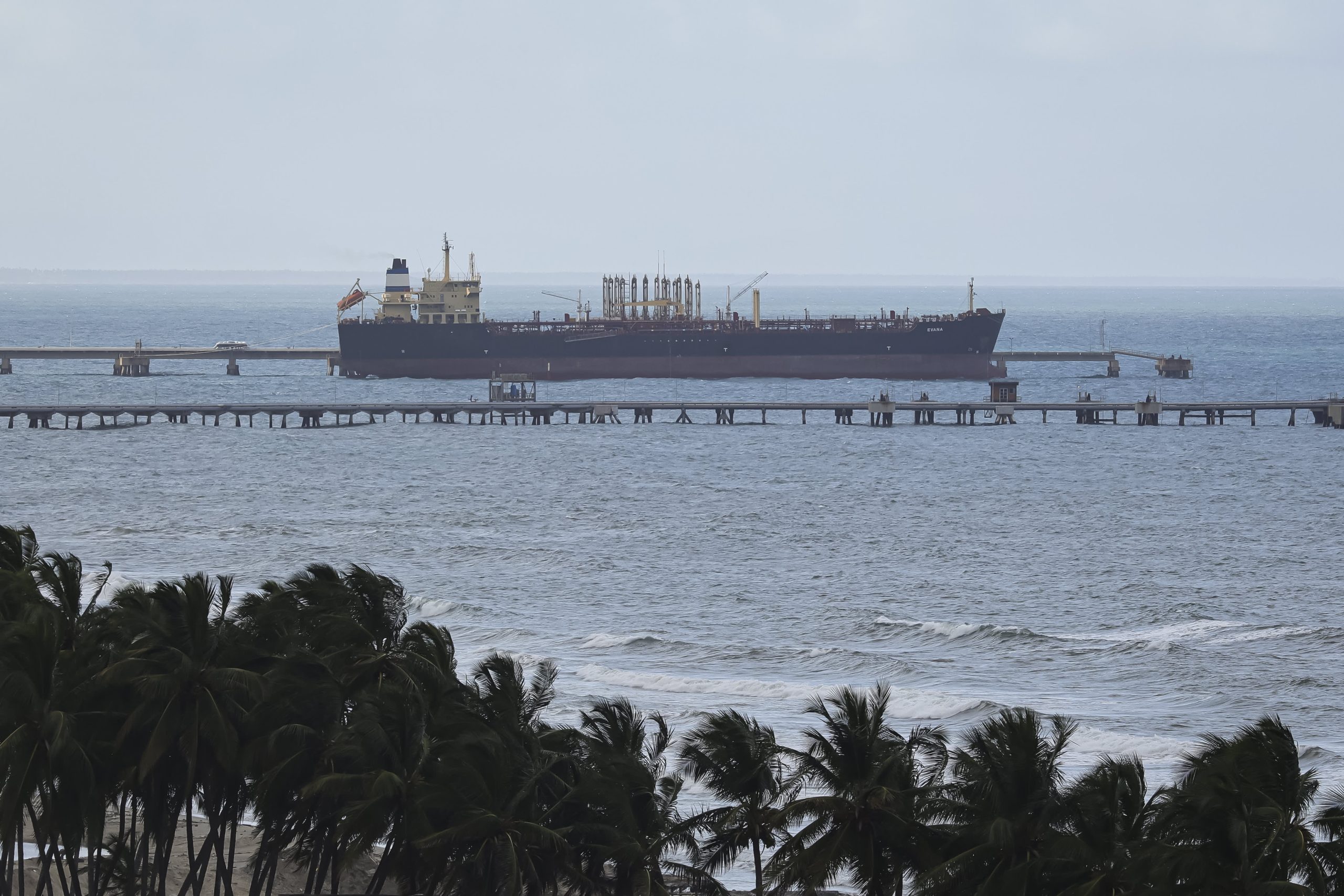 Trump says Venezuela to give up to 50 million barrels of oil to U.S.