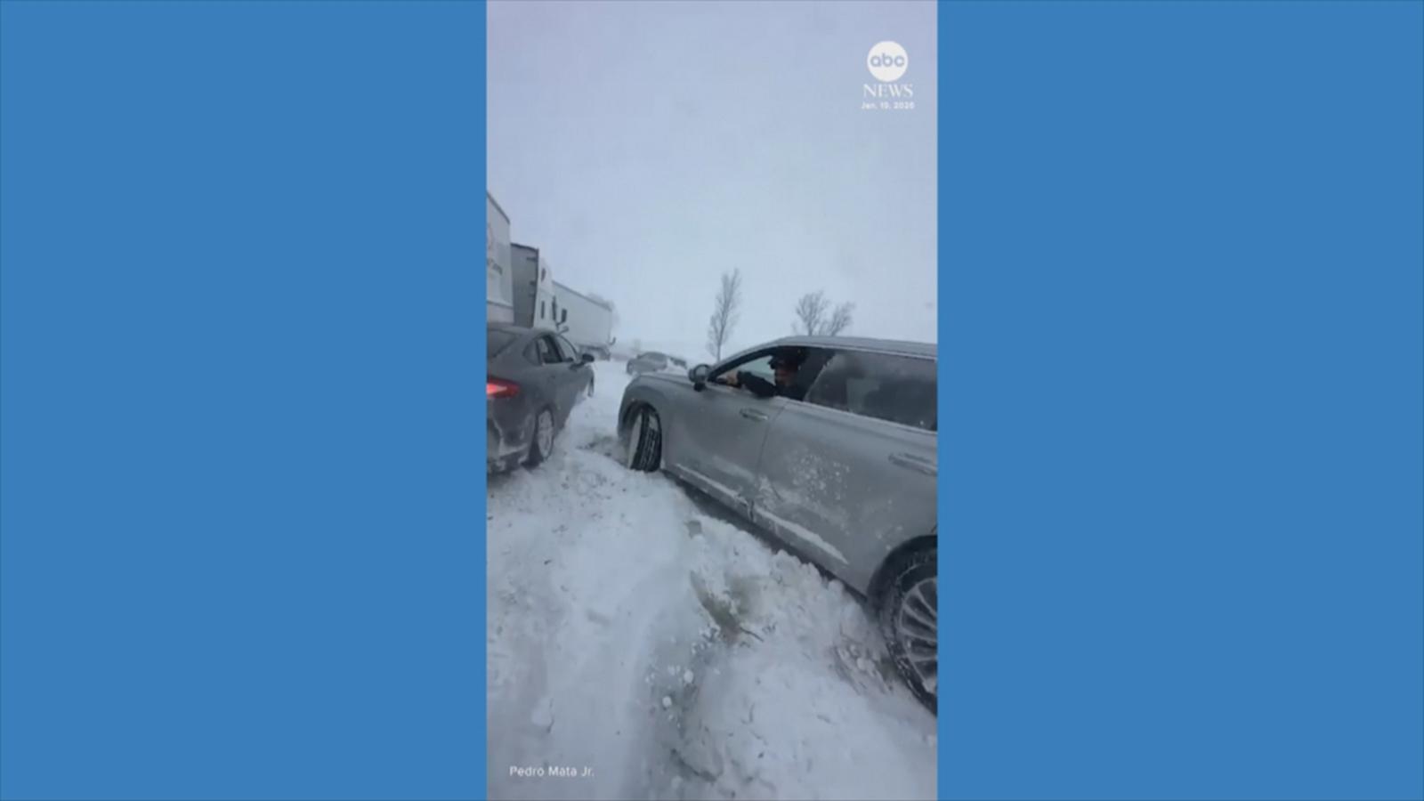 WATCH: Around 100 vehicles involved in massive pile-up in Michigan, police say
