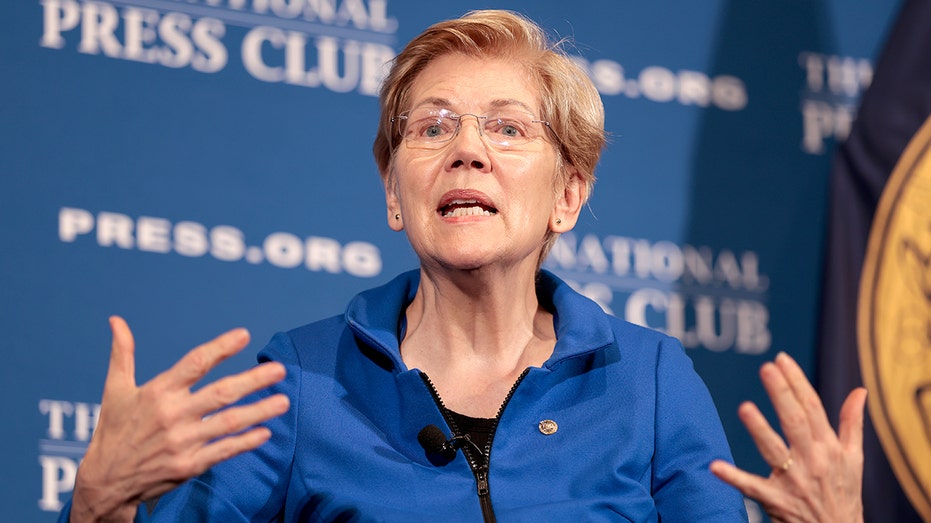Elizabeth Warren says Trump called her after speech criticizing his record on costs